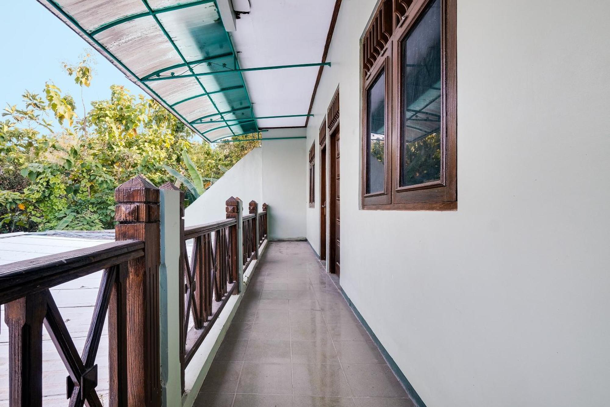 Spot On 92068 Pudja Kesuma Homestay Syariah Yogyakarta Pedes Εξωτερικό φωτογραφία